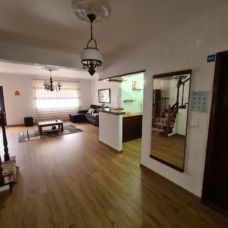 Gomes & Fortunato House Casais Brancos