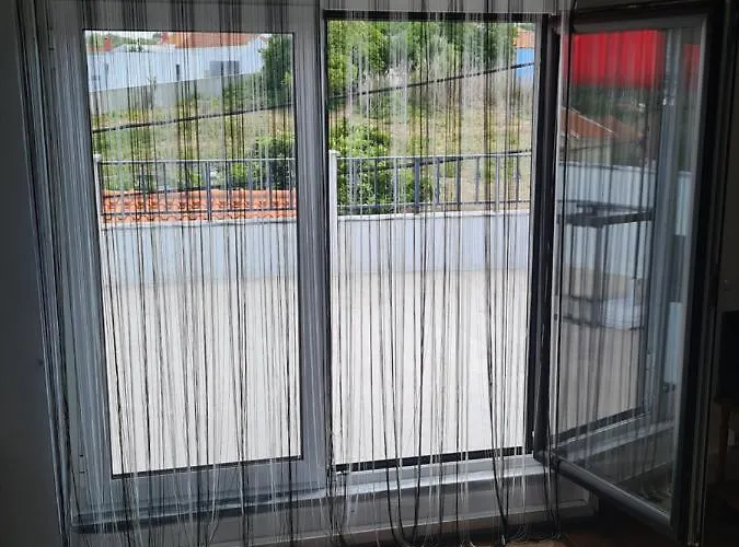 בית נופש Gomes & Fortunato House Casais Brancos